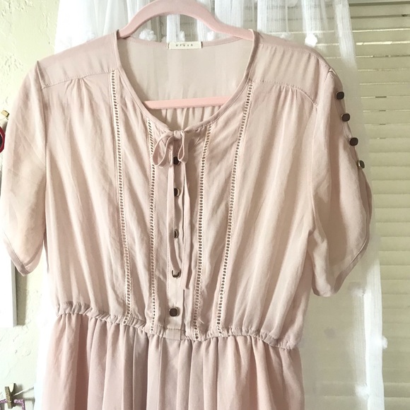 Blush Pink Dainty Dress - Picture 2 of 4